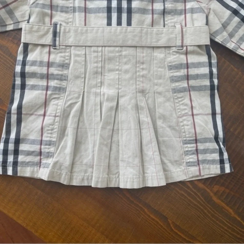 Burberry recognize authentic